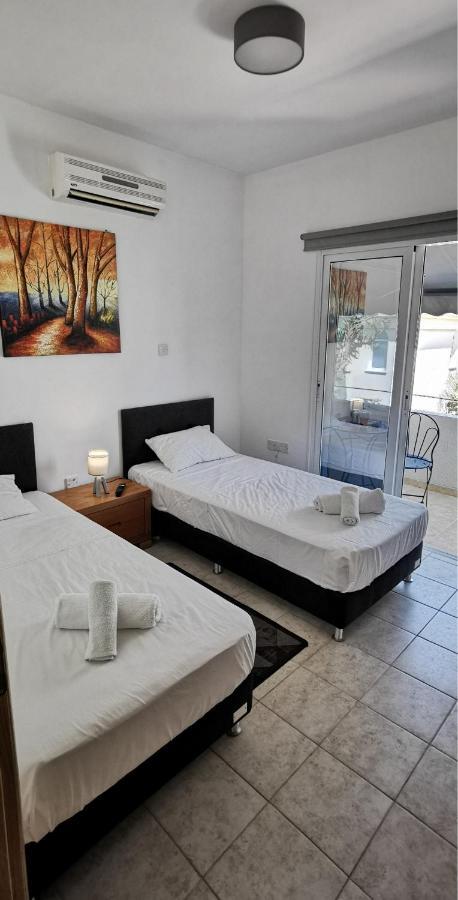 Great Villa Maria Paralimni Exterior photo