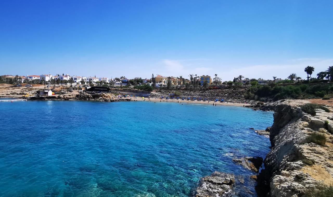 Great Villa Maria Paralimni Exterior photo